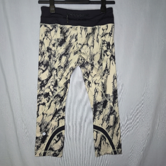 Lululemon Run: Inspire Crop 2 Great Granite Black Mohave Tan Leggings Size 6 - Picture 2 of 8